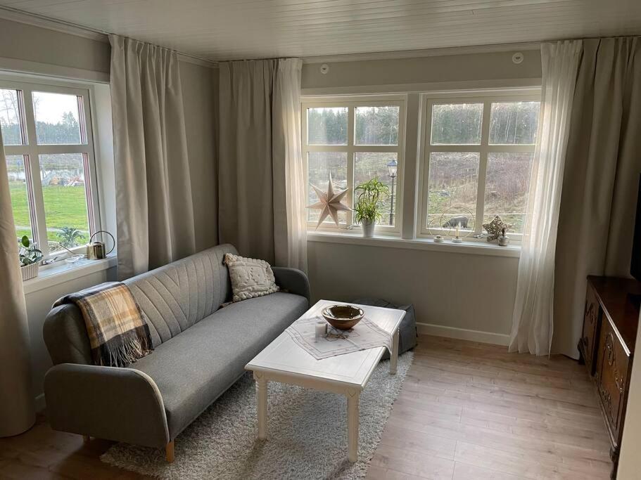 Apartamento Ny Laegenhet I Vesene Ljung Exterior foto